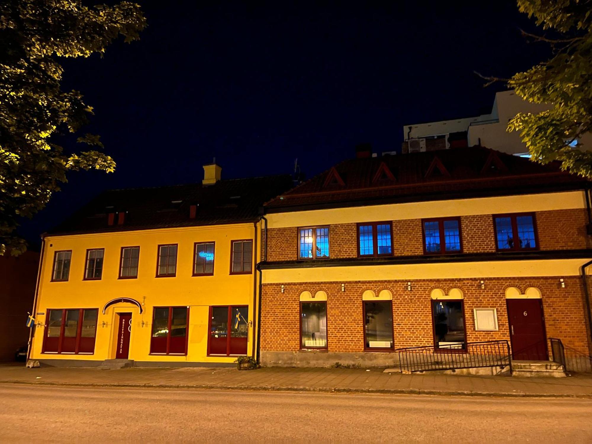 Sveriges Minsta Hotell! Hotel Gruyere Landskrone Luaran gambar